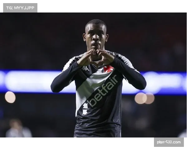 伯恩茅斯逆转埃弗顿 年轻前锋拉扬连续三轮建功